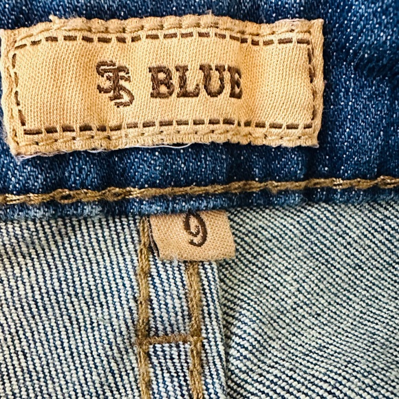 NEW STS Blue High Waisted Distressed Embroidered Denim Stretch Shorts 9 NWT - Picture 6 of 7